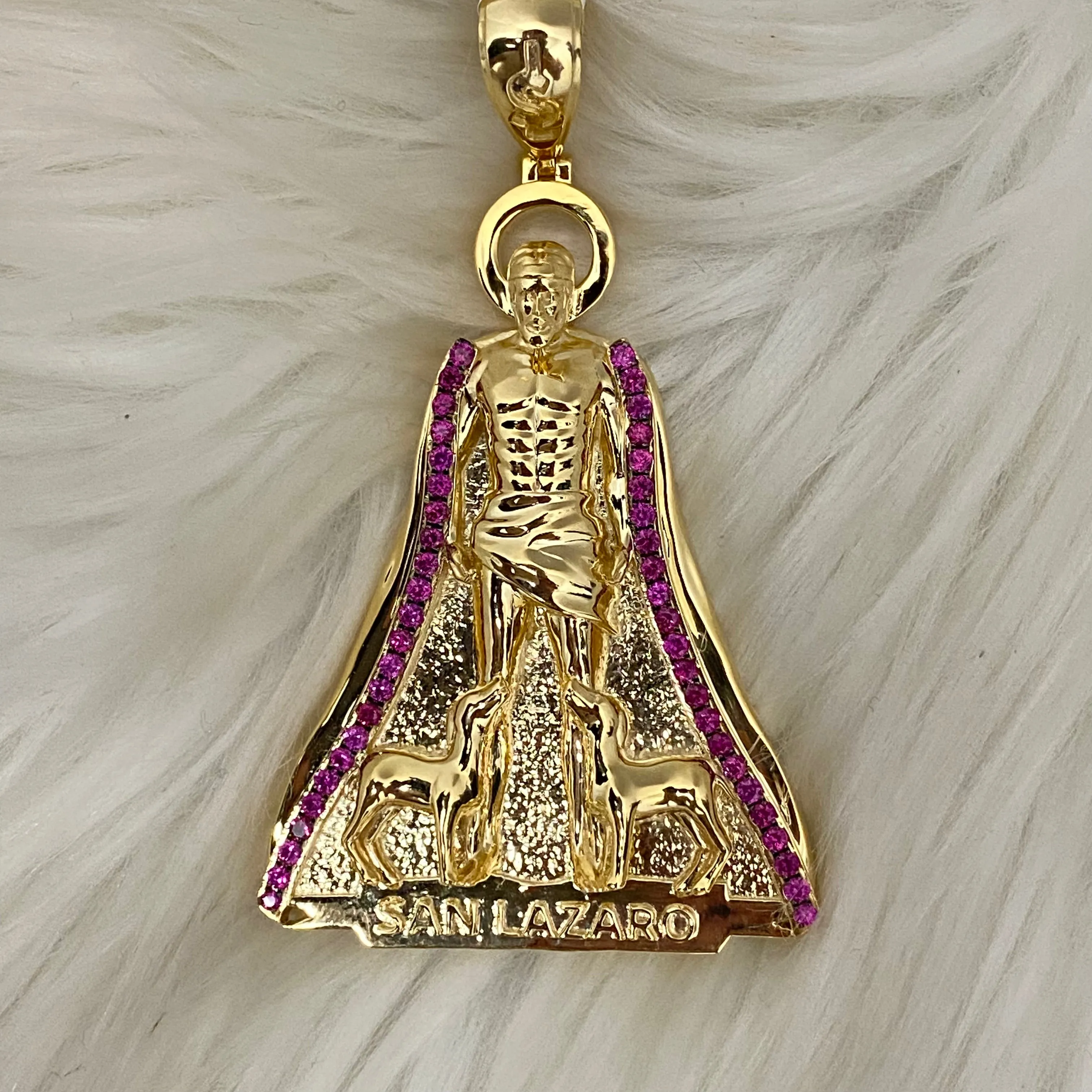 10K Yellow Gold San Lazaro Pendant / 2.44 Ruby / 25.4gr / 2.8in