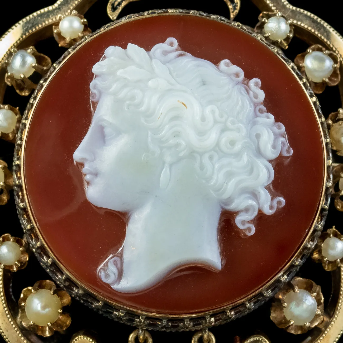 Antique Victorian Hardstone Cameo Brooch 15ct Gold Pearls