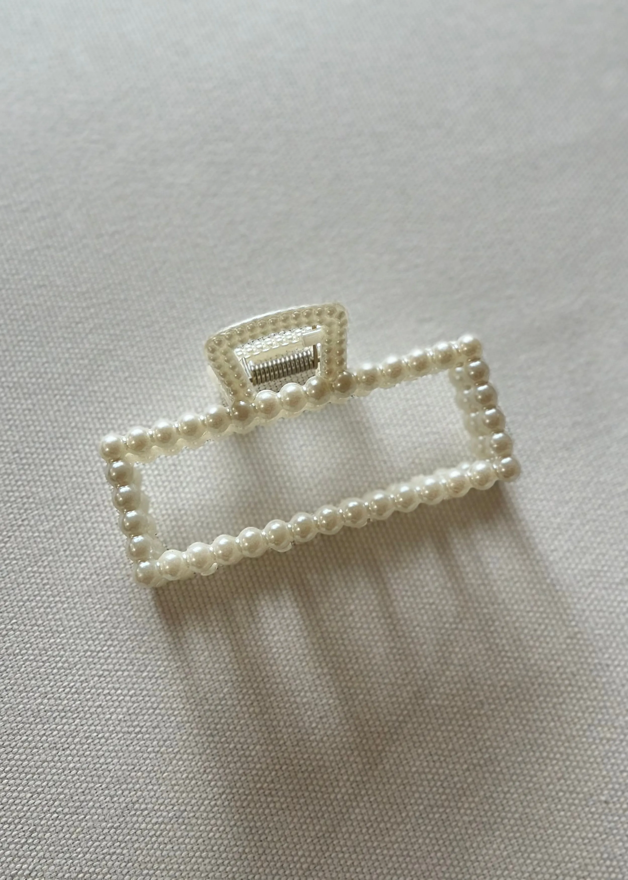 Pearly Hair Clips