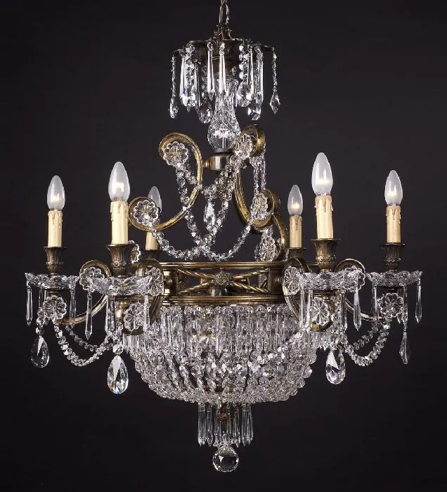 Superb Traditional Brass Ans Asfour Crystal Chandelier