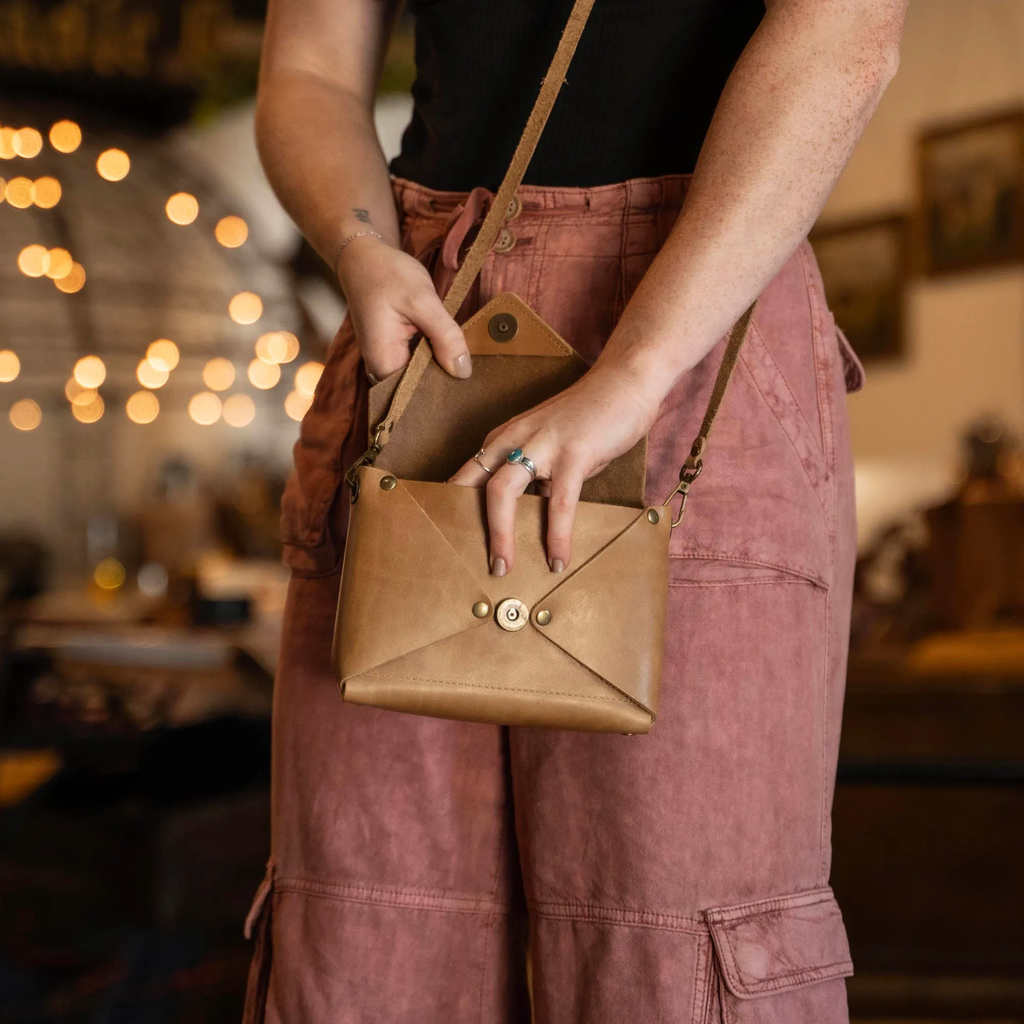 The Cecilia 2.0 - Fine Leather Envelope Purse with Adjustable 3 in 1 Strap