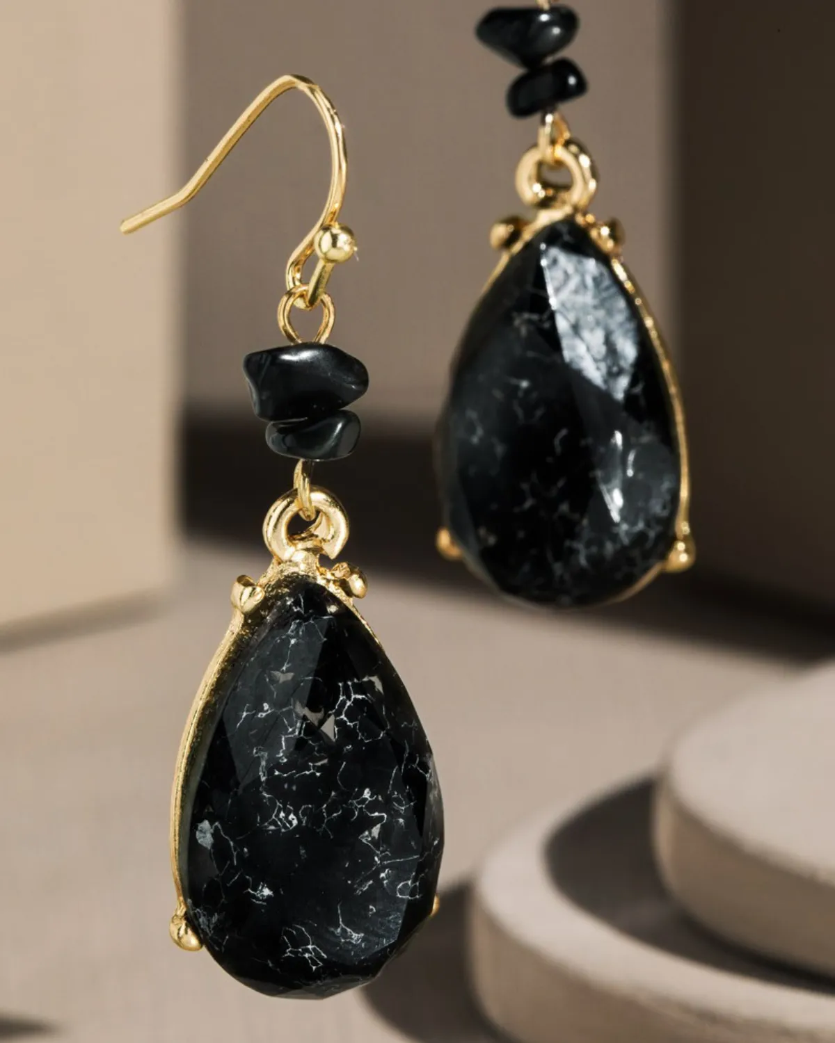 Urbanista Semi Stone Teardrop Earrings (More colors available) - Es1c1e9016